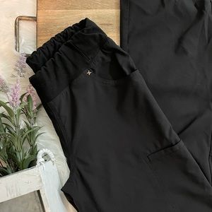 Cherokee Infinity Size Small Black Scrub Pants